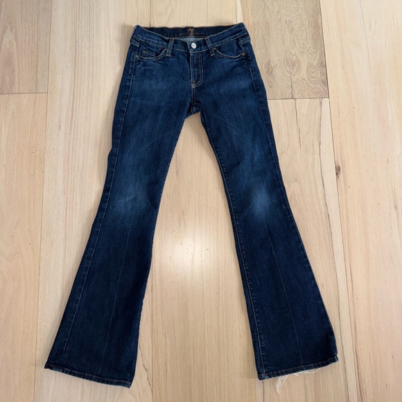 7 For All Mankind Jeans Flare Leg Dark Wash Size 26 - Picture 1 of 6